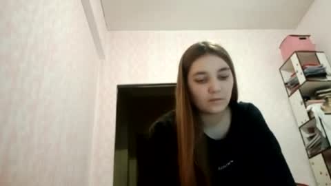 zeniabrossoit online show from March 2026 12:17:02 PM