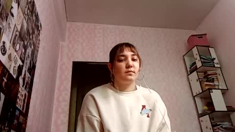 Snapshot of zeniabrossoit chatting on May 2026 12:01:01 PM zeniabrossoit online show from May 2026 12:01:01 PM