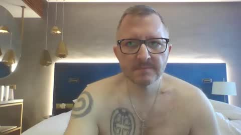 Snapshot of zenlem chatting on May 2026 06:19:02 AM zenlem online show from May 2026 06:19:02 AM