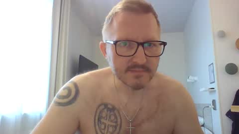 Snapshot of zenlem chatting on May 2026 03:08:02 PM zenlem online show from May 2026 03:08:02 PM