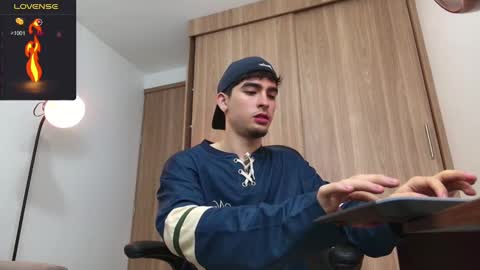 Zenn online show from December 2024 12:09:02 PM