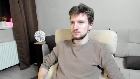 Andrew online show from November 2025 07:35:02 PM