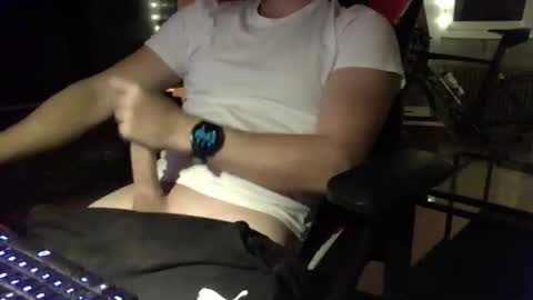 Snapshot of zerpyt chatting on October 2025 05:33:01 PM Mios online show from October 2025 05:33:01 PM