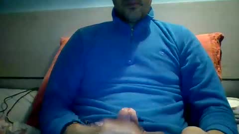 Snapshot of zeus00811 chatting on January 2025 06:46:02 AM zeus online show from January 2025 06:46:02 AM