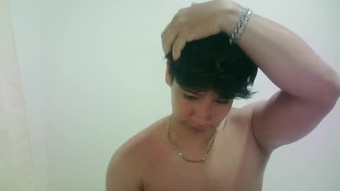 zeus_183 online show from May 2026 07:50:02 AM