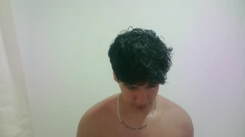 zeus_183 online show from May 2026 10:54:01 AM