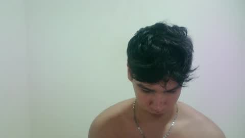 Snapshot of zeus_183 chatting on June 2026 12:35:01 AM zeus_183 online show from June 2026 12:35:01 AM