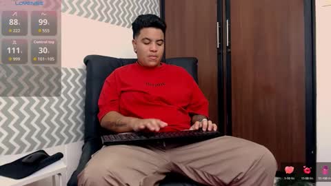 zeus_ftm online show from September 2025 12:49:01 PM