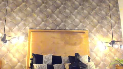 zeus online show from January 2025 07:01:02 PM