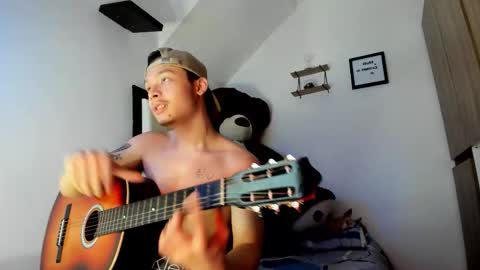 zeus online show from October 2025 07:56:02 PM