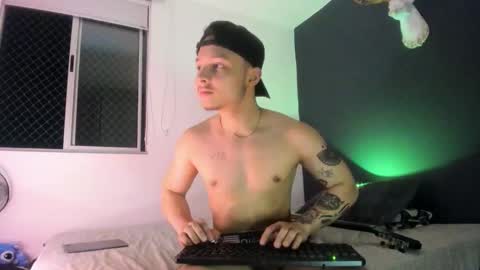 Snapshot of zeusjeff chatting on March 2026 12:40:01 AM zeus online show from March 2026 12:40:01 AM