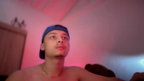 Snapshot of zeusjeff chatting on May 2026 01:03:02 AM zeus online show from May 2026 01:03:02 AM
