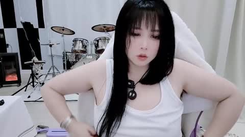 Snapshot of zhen0 chatting on April 2026 09:26:02 PM zhen online show from April 2026 09:26:02 PM