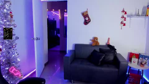 zhoestrong online show from December 2024 05:26:02 AM
