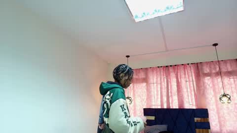 Zia Green online show from February 2025 12:05:02 PM