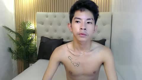 zian_smithx online show from January 2026 11:32:02 PM