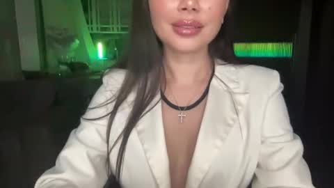 Snapshot of zidya06 chatting on December 2025 06:37:02 PM Nensi online show from December 2025 06:37:02 PM