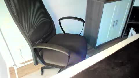 ziemlichflutschig online show from October 2025 05:08:02 AM