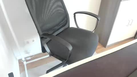 ziemlichflutschig online show from March 2026 11:25:01 AM