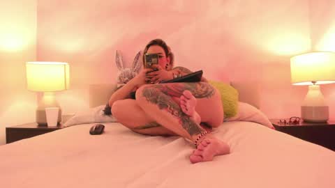 zihaadams_ online show from May 2026 10:28:01 PM