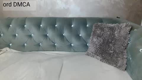 Carolina online show from November 2025 01:51:02 AM