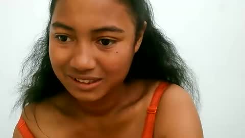 Snapshot of zina479102 chatting on May 2026 06:19:02 AM elly online show from May 2026 06:19:02 AM