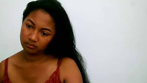 Snapshot of zina479102 chatting on May 2026 07:14:02 AM elly online show from May 2026 07:14:02 AM