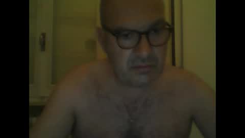 Snapshot of zino9372 chatting on September 2025 03:16:02 AM zino9372 online show from September 2025 03:16:02 AM