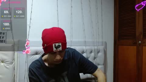 Snapshot of zion_bora chatting on December 2024 02:09:02 AM Zion Bora online show from December 2024 02:09:02 AM