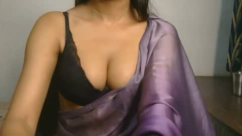 Snapshot of ziyaa_1 chatting on June 2026 04:17:01 AM Ziyaa online show from June 2026 04:17:01 AM