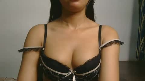 Snapshot of ziyaa_1 chatting on June 2026 03:42:02 AM Ziyaa online show from June 2026 03:42:02 AM