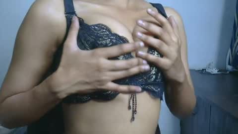 Snapshot of ziyaa_1 chatting on June 2026 04:39:02 AM Ziyaa online show from June 2026 04:39:02 AM