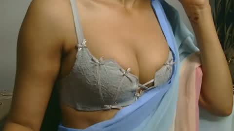 Snapshot of ziyaa_1 chatting on June 2026 04:24:02 AM Ziyaa online show from June 2026 04:24:02 AM