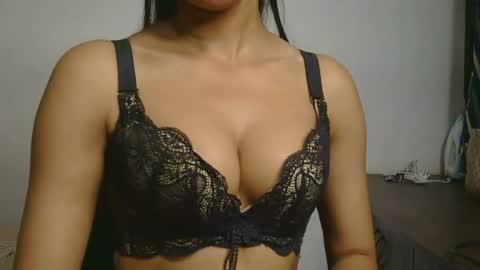 Snapshot of ziyaa_1 chatting on July 2026 03:52:02 AM Ziyaa online show from July 2026 03:52:02 AM
