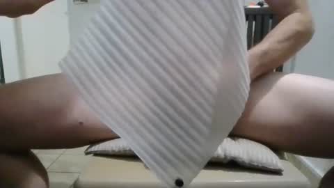 Snapshot of zobilov chatting on December 2024 05:11:02 PM zobilov online show from December 2024 05:11:02 PM