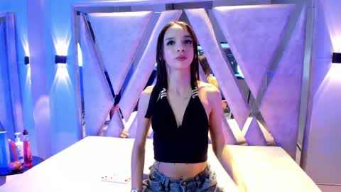 Snapshot of zoe_444_ chatting on May 2026 03:57:02 AM Zoe online show from May 2026 03:57:02 AM