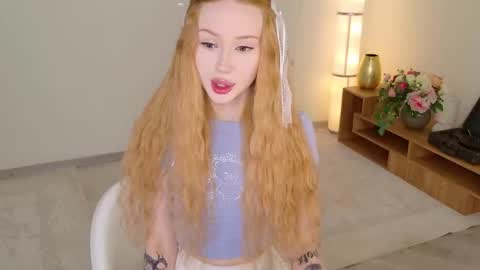 Snapshot of zoe__page chatting on February 2026 02:33:01 PM Im Zoe online show from February 2026 02:33:01 PM