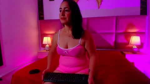 zoe_aitanaa online show from November 2025 11:42:01 AM