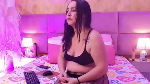 Snapshot of zoe_aitanaa chatting on May 2026 11:27:02 AM zoe_aitanaa online show from May 2026 11:27:02 AM