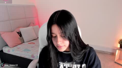 Zoe online show from January 2025 12:17:02 AM