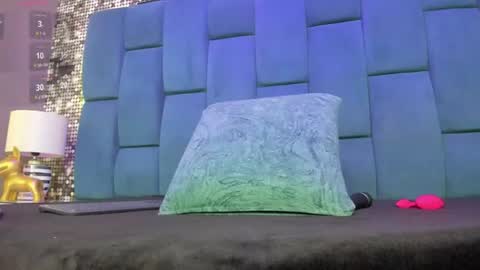zoe_blosson online show from July 2026 06:57:02 PM