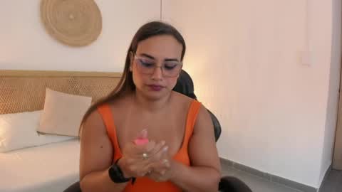 Snapshot of zoe_danae_ chatting on June 2026 12:29:01 PM Zoe online show from June 2026 12:29:01 PM