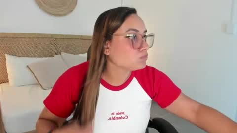 Snapshot of zoe_danae_ chatting on June 2026 12:36:02 PM Zoe online show from June 2026 12:36:02 PM
