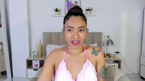 Snapshot of zoe_gruber chatting on May 2026 11:01:04 PM Zoe Gruber online show from May 2026 11:01:04 PM
