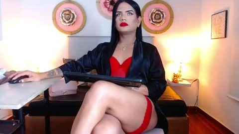 Snapshot of zoe_hecate chatting on May 2026 01:00:01 AM zoe_hecate online show from May 2026 01:00:01 AM