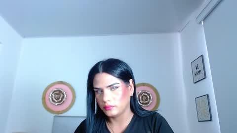 Snapshot of zoe_hecate chatting on May 2026 07:00:01 PM zoe_hecate online show from May 2026 07:00:01 PM