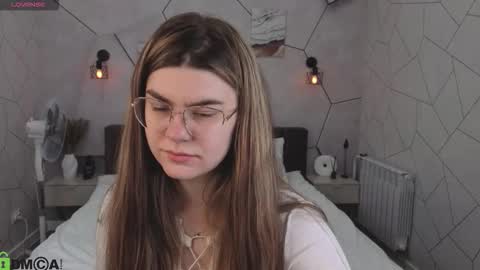 Snapshot of zoe_j0y chatting on February 2026 01:57:02 AM Zoe online show from February 2026 01:57:02 AM