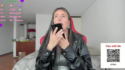 Snapshot of zoe_jeane_beker chatting on June 2026 08:59:02 PM ZOE online show from June 2026 08:59:02 PM