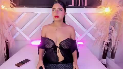 Zoey  online show from April 2026 09:42:02 PM