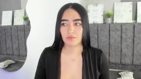 zoe_jones7 online show from January 2026 03:00:02 AM